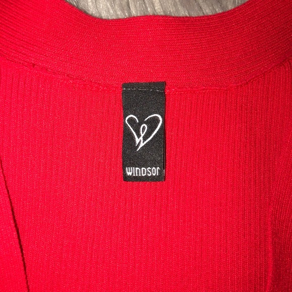 Gently used women’s jumpsuit - Picture 3 of 4